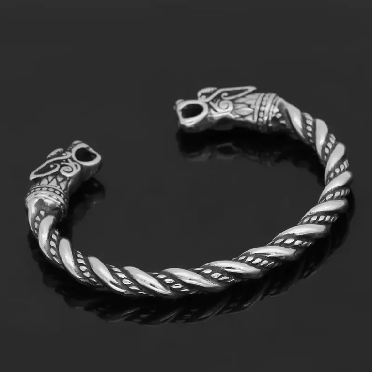 Männliches Wikingerarmband, Symbol für Stärke und Ehre