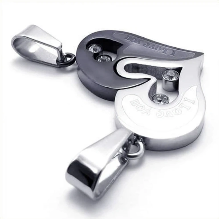 Herzanhänger in Silber- und Schwarzfarben für Paare