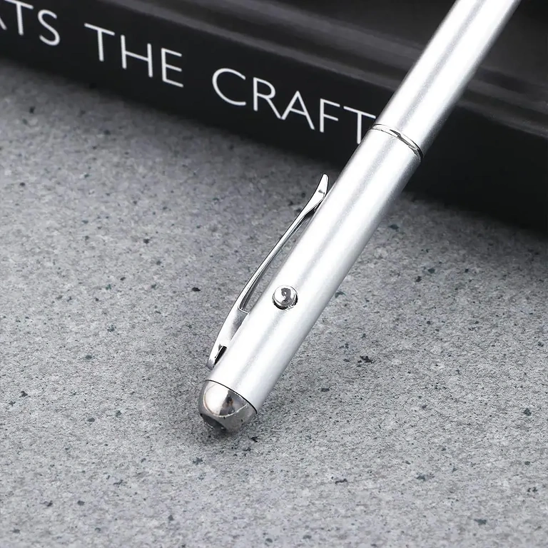 Silberner Stift mit integriertem Licht für Nachrichten im Dunkeln