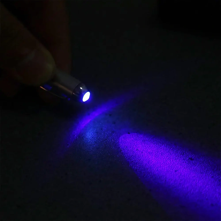Intelligenter Spielzeugstift mit Tinte, nur unter UV-Licht sichtbar