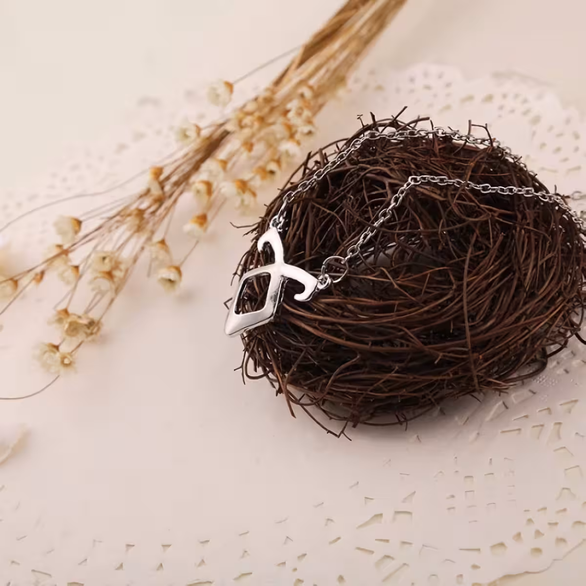 Runenmedaillon mit Engelsymbol aus dem Film City of Bones