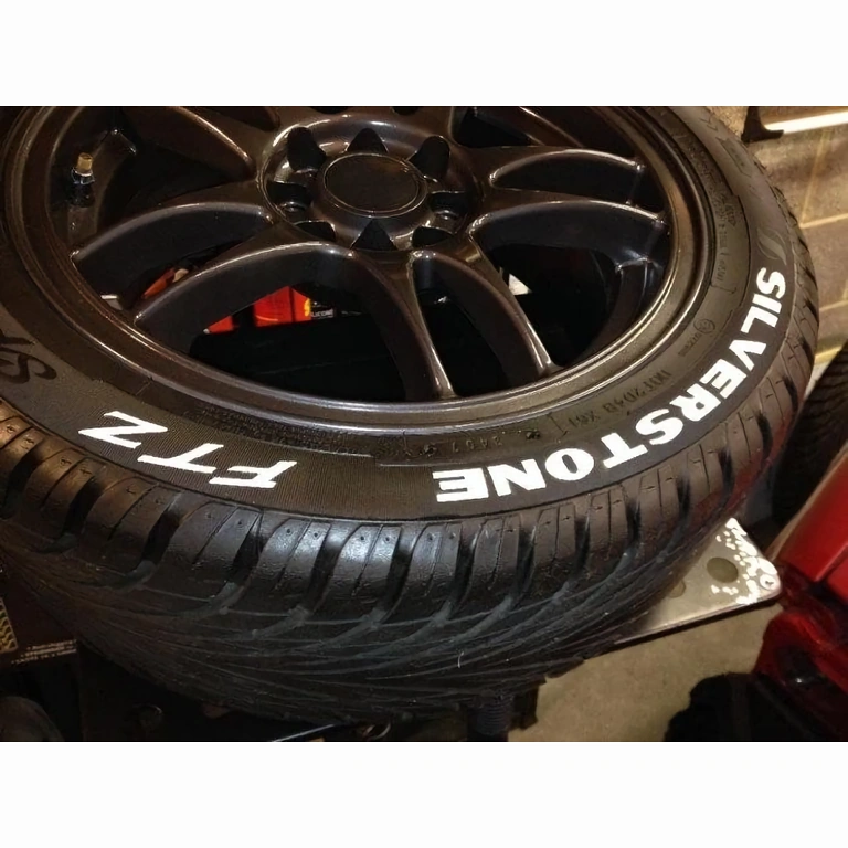 Permanent-weißer Marker, schnell trocknend für klare Schrift