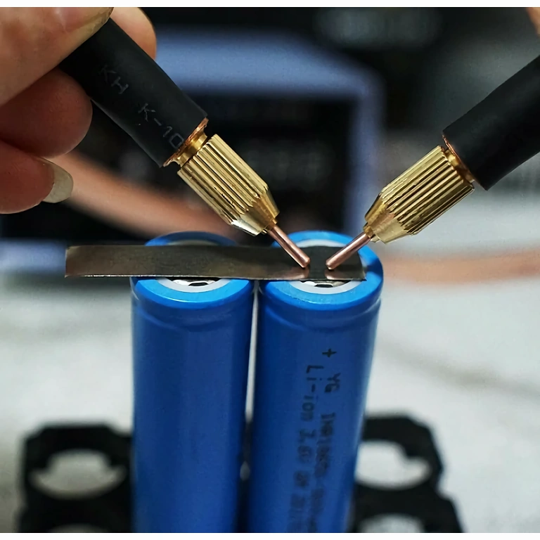 18650 Li-Ion Akku-Schweißer mit integriertem Akku Punktschweißgerät 800A für Li-Ion- und Ni-CD-Akkus