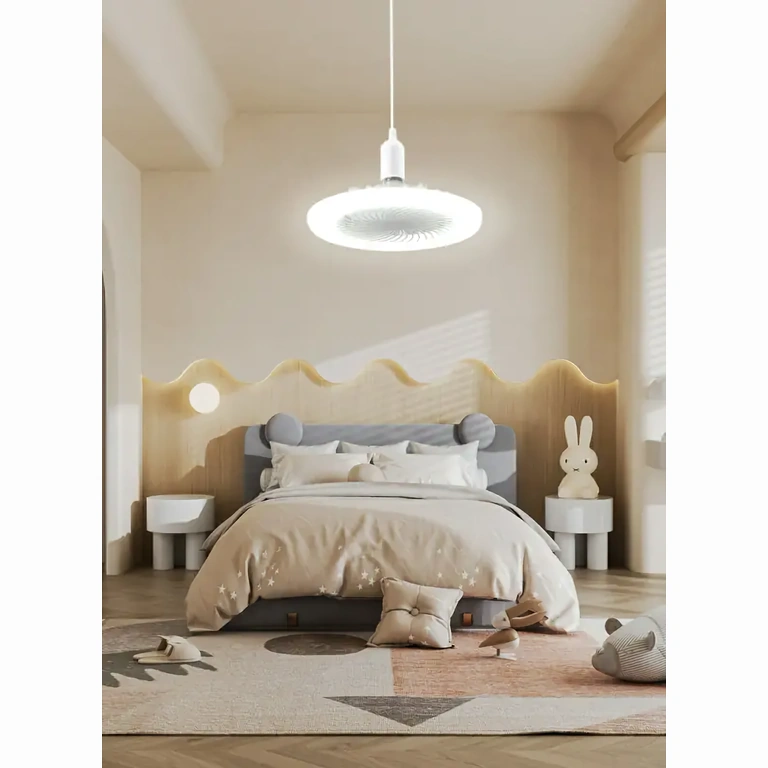 Deckenventilator mit einstellbarem Licht und Smart-Funktion, in einem Raum montiert