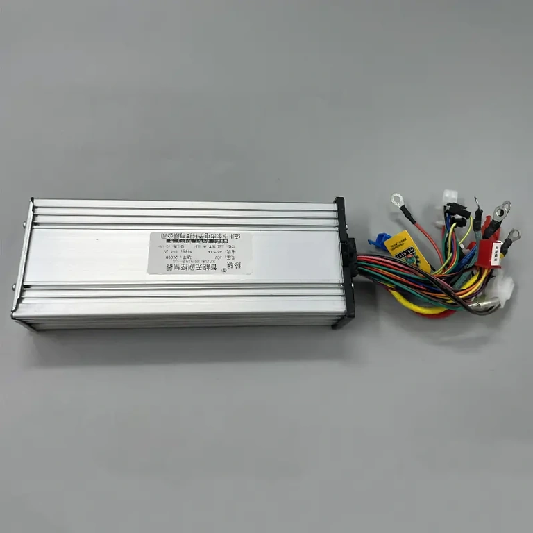 Controller Elektroroller Harley 2000W 45A Zuverlässiger Controller für Harley Scooter, 2000W, 45A