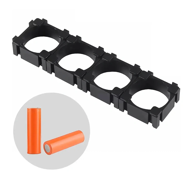 Vier modulare Halterungen für Li-Ion 18650 Zellen, einsatzbereit