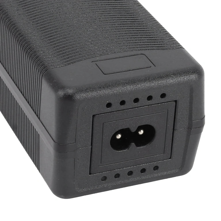 Ladegerät 52V–58,8V 2A mit GX16-Stecker (3-polig) für E-Bikes und Scooter ohne Marke