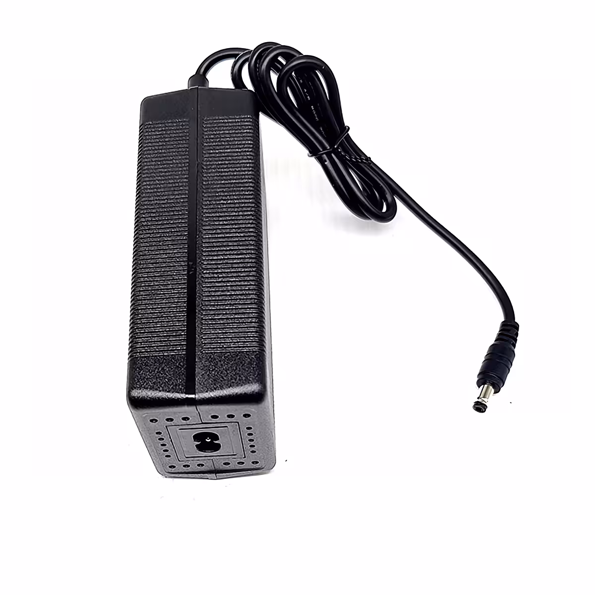 Seitenansicht des 60V 2A Ladegeräts, kompakt und tragbar, mit leisem Lüfter