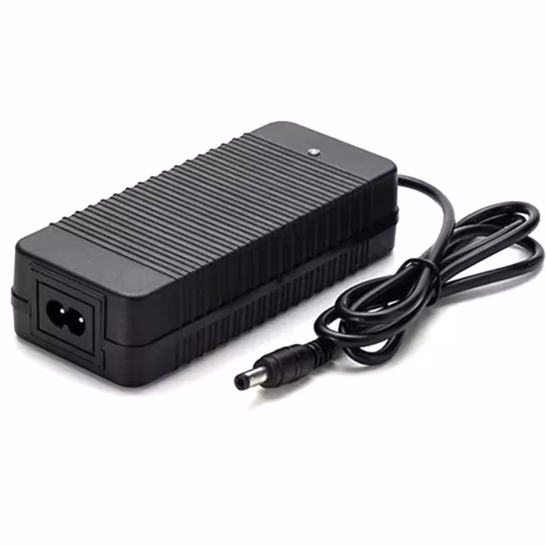 Li-Ion Ladegerät 21V 2A für 18650 Akkus, 18V und BMS 5S