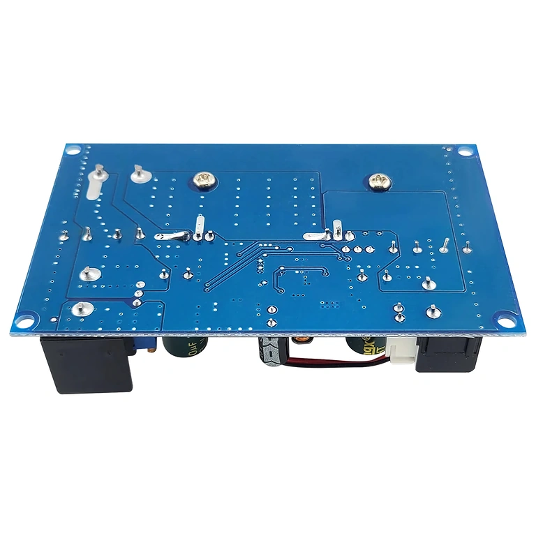 Detailansicht Rückseite des DC-DC Step-Down Wandler 600W 25A, zeigt Anschlüsse und Kühlungselemente