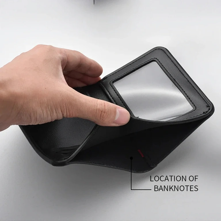 Card- und Ausweis-Geldbörse aus Leder, dünn und elegant, in der Hand gehalten