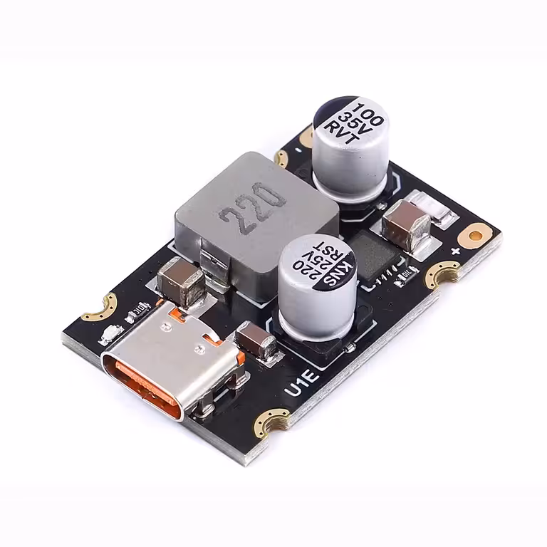 Vorderansicht des USB-C PD 65W Moduls mit Anschluss