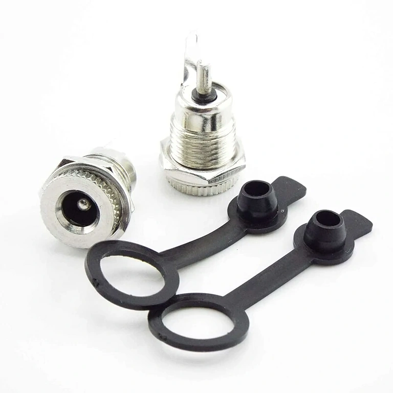 DC-Stecker 12V 5,5x2,1mm – wasserdicht, Frontansicht