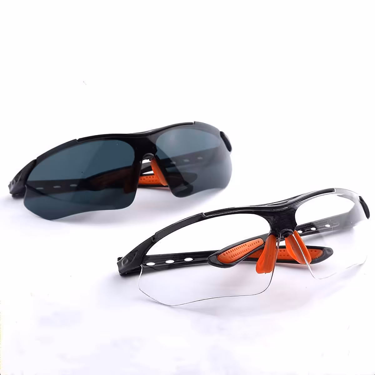 Fahrradbrille mit getönten Gläsern und UV400-Schutz